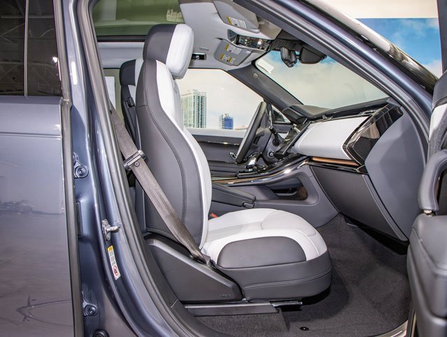 new 2025 Land Rover Range Rover Sport car, priced at $105,000