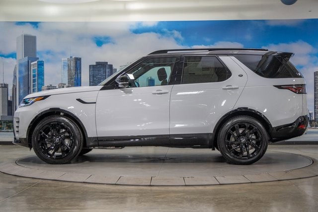 new 2023 Land Rover Discovery car, priced at $76,555