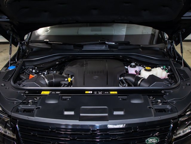 new 2025 Land Rover Range Rover Sport car, priced at $126,065