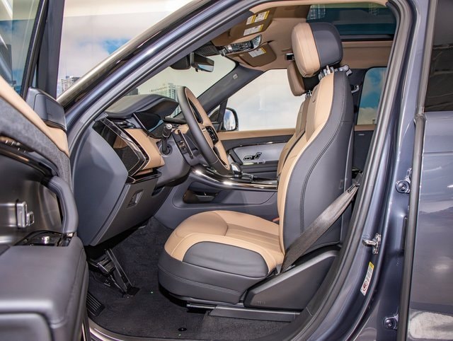 new 2025 Land Rover Range Rover Sport car, priced at $107,455