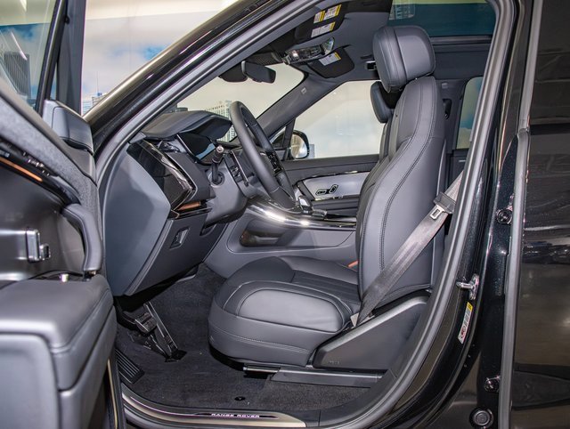 new 2025 Land Rover Range Rover Sport car, priced at $102,590