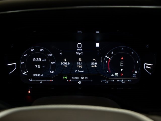 used 2022 GMC Yukon car, priced at $50,410