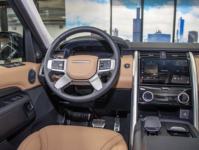 new 2025 Land Rover Discovery car, priced at $87,153