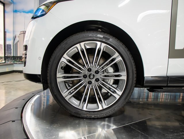new 2025 Land Rover Range Rover car, priced at $153,435