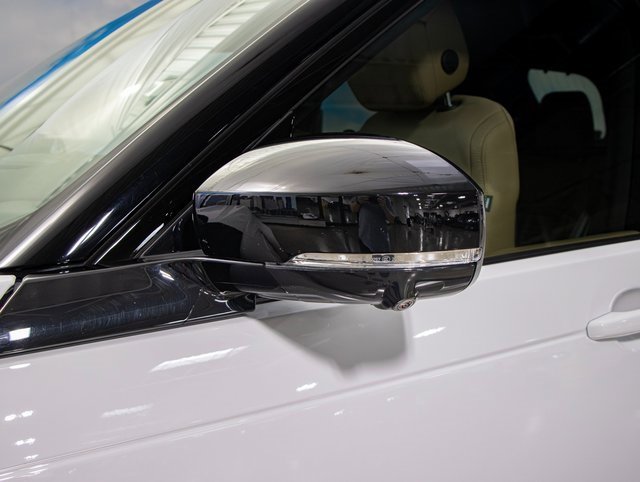 used 2024 Land Rover Discovery car, priced at $64,109