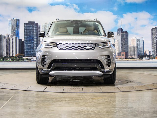 new 2025 Land Rover Discovery car, priced at $87,153