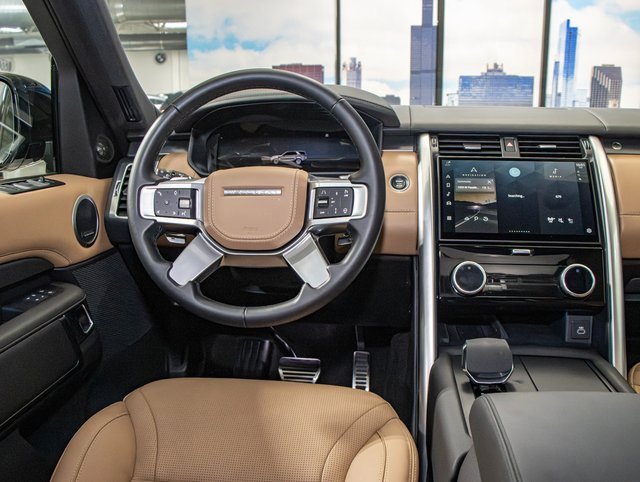 used 2024 Land Rover Discovery car, priced at $64,109