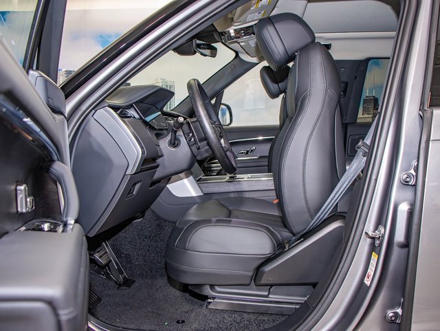 new 2025 Land Rover Range Rover car, priced at $147,955