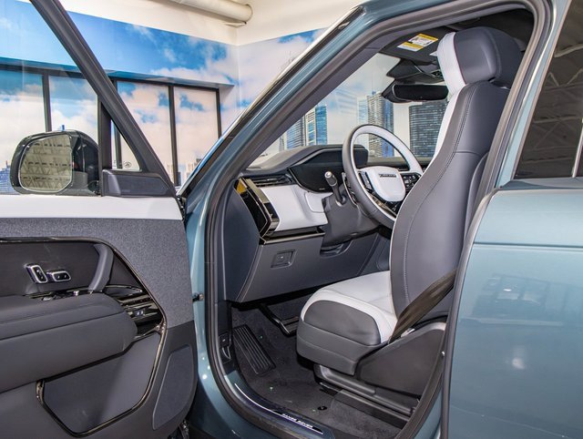 new 2025 Land Rover Range Rover Sport car, priced at $102,975