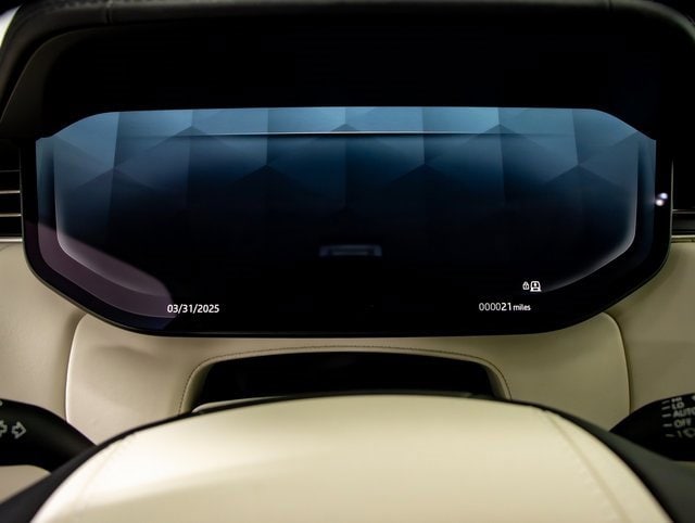 new 2025 Land Rover Range Rover car, priced at $145,530