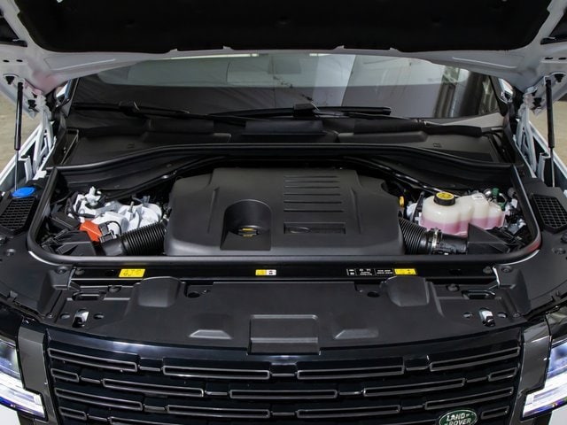 new 2025 Land Rover Range Rover car, priced at $138,260