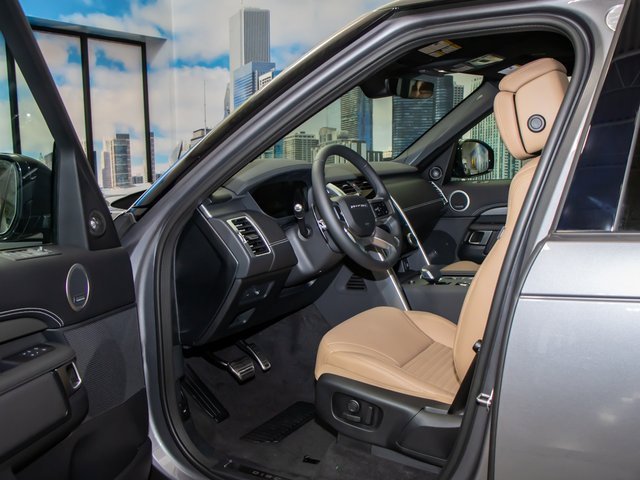 new 2025 Land Rover Discovery car, priced at $82,028