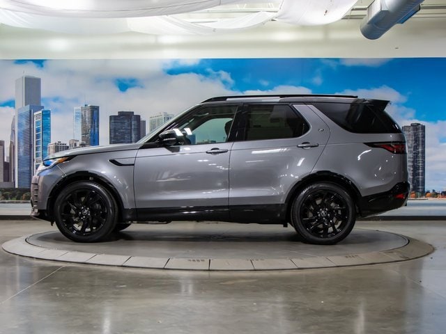 new 2025 Land Rover Discovery car, priced at $82,028