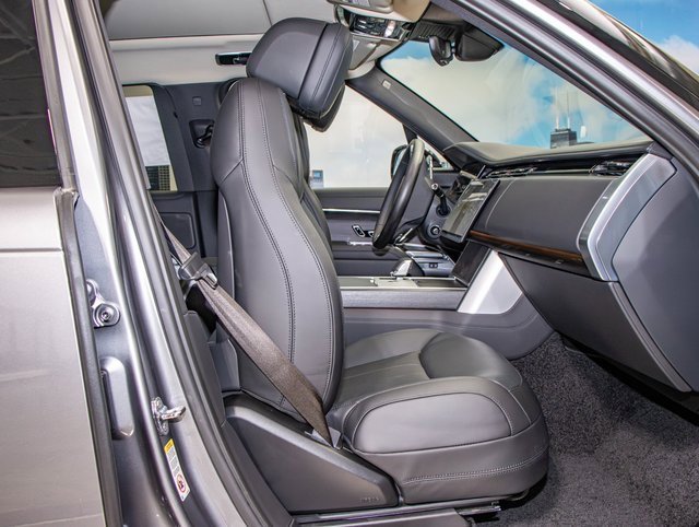 new 2025 Land Rover Range Rover car, priced at $147,955
