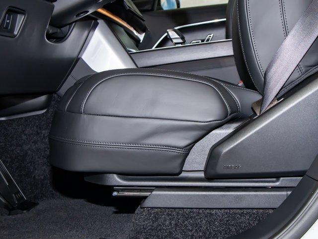 new 2025 Land Rover Range Rover car, priced at $139,325