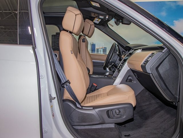 used 2024 Land Rover Discovery car, priced at $64,109