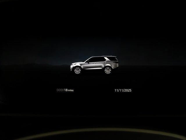 used 2025 Land Rover Discovery car, priced at $75,328