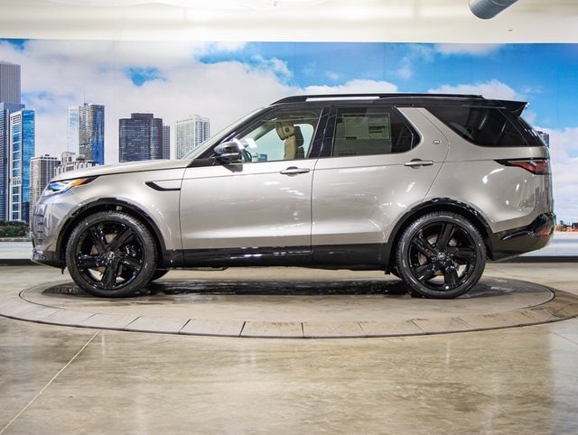 new 2025 Land Rover Discovery car, priced at $87,153