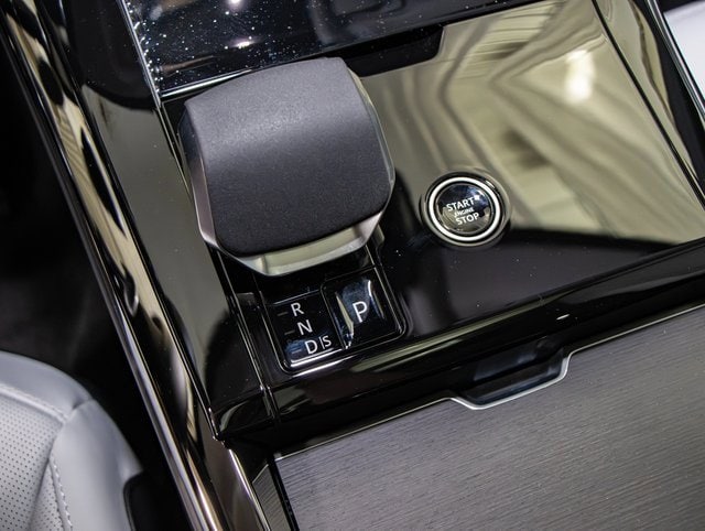 new 2025 Land Rover Range Rover Sport car, priced at $105,000