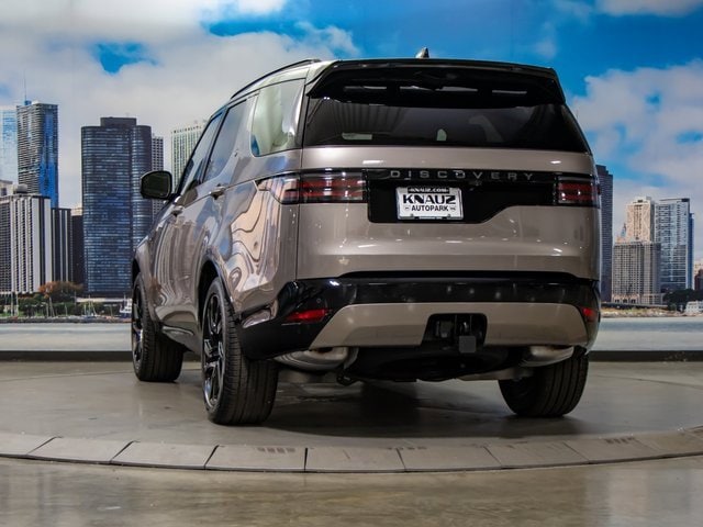 new 2025 Land Rover Discovery car, priced at $78,128