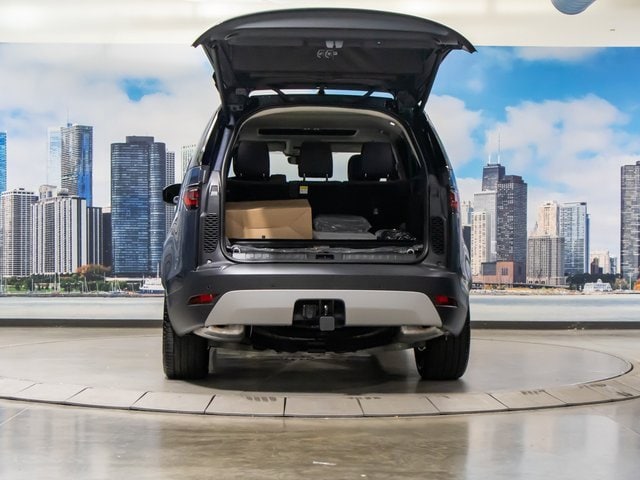 used 2024 Land Rover Discovery car, priced at $44,511