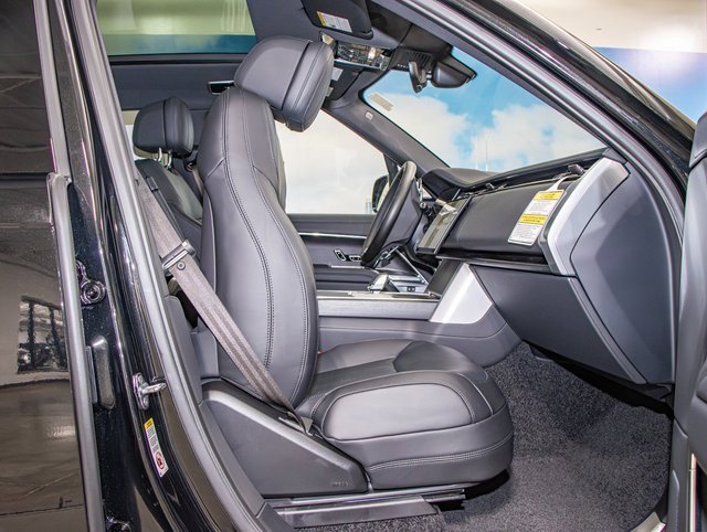new 2025 Land Rover Range Rover car, priced at $124,130