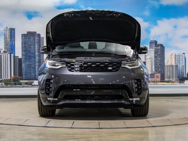 new 2025 Land Rover Discovery car, priced at $84,063