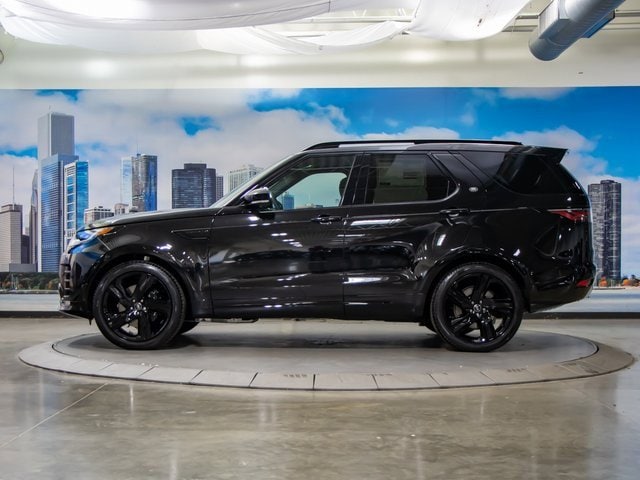 new 2025 Land Rover Discovery car, priced at $87,028