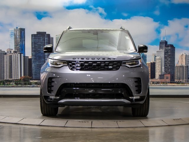 new 2025 Land Rover Discovery car, priced at $82,028