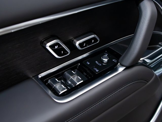 new 2025 Land Rover Range Rover car, priced at $139,325