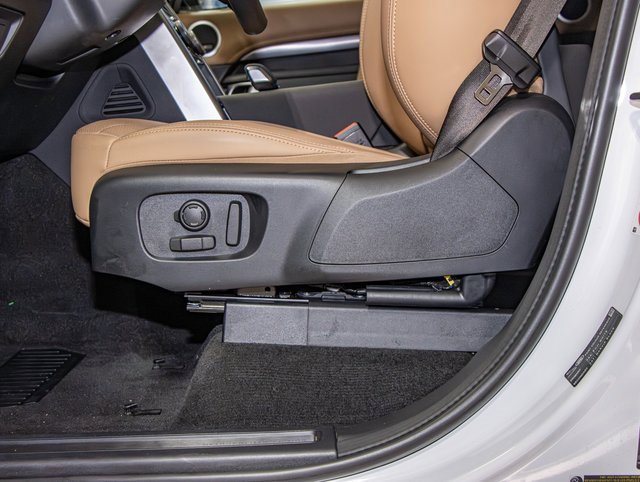 used 2024 Land Rover Discovery car, priced at $64,109