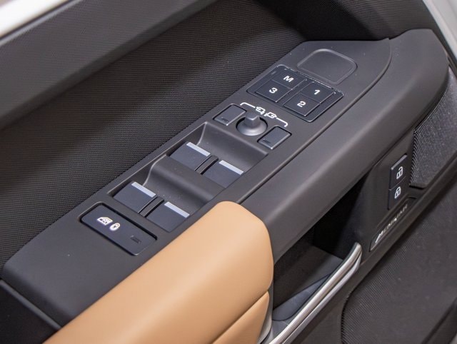 new 2025 Land Rover Defender 110 car, priced at $72,683