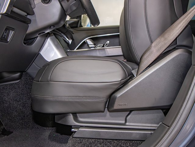 new 2025 Land Rover Range Rover car, priced at $129,425