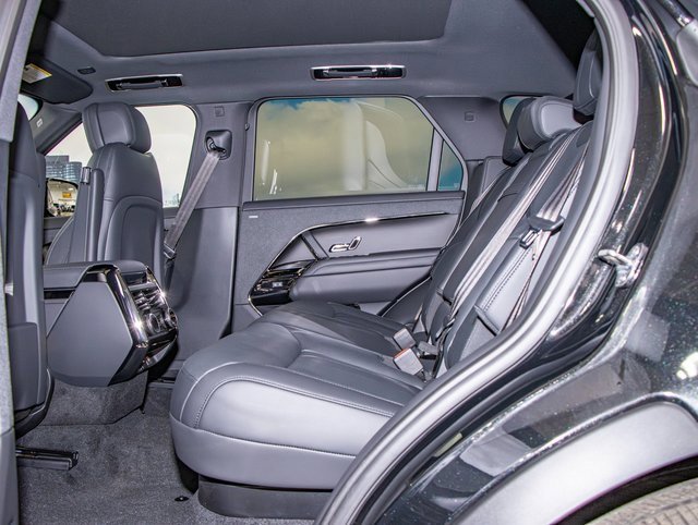 new 2025 Land Rover Range Rover Sport car, priced at $124,335