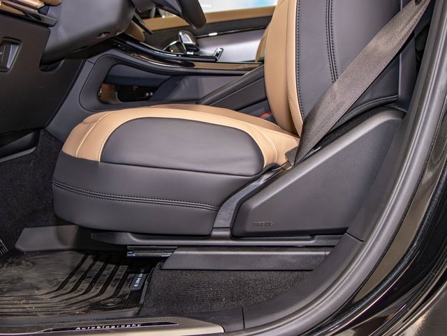 new 2025 Land Rover Range Rover Sport car, priced at $132,490