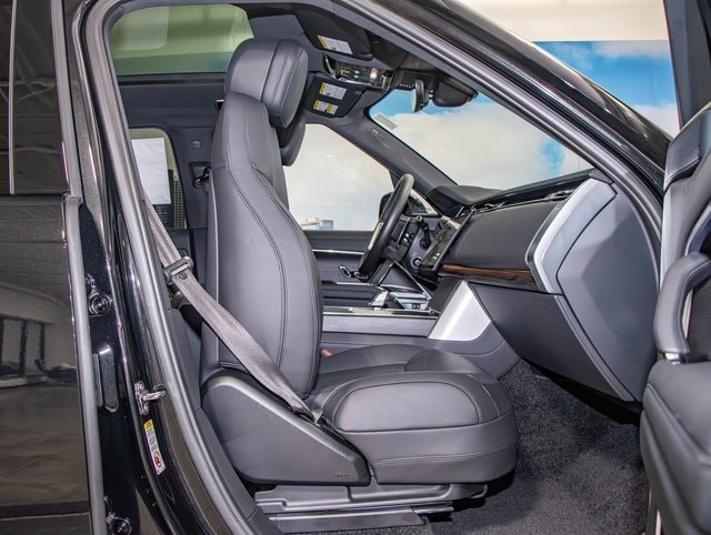 new 2025 Land Rover Range Rover car, priced at $123,705