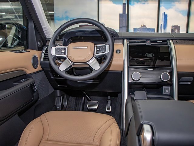 new 2025 Land Rover Discovery car, priced at $86,488