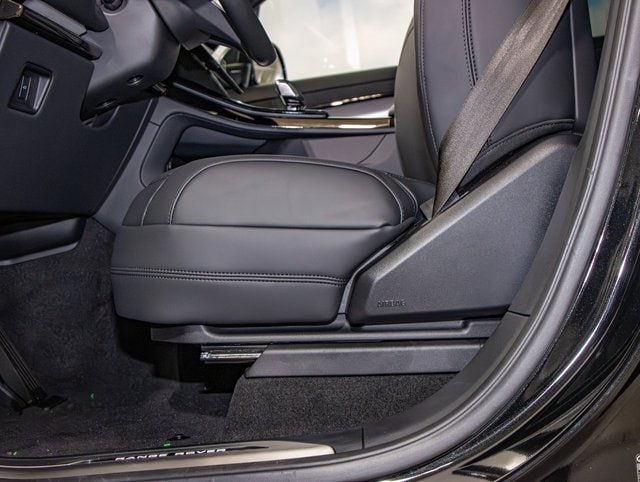 new 2025 Land Rover Range Rover Sport car, priced at $88,975