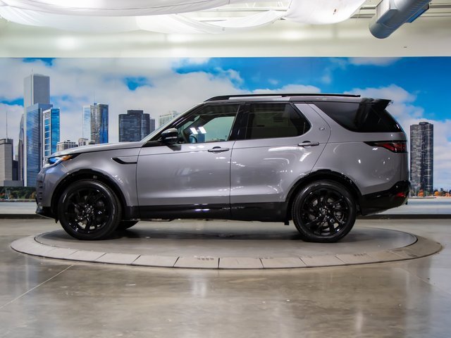 new 2025 Land Rover Discovery car, priced at $82,028