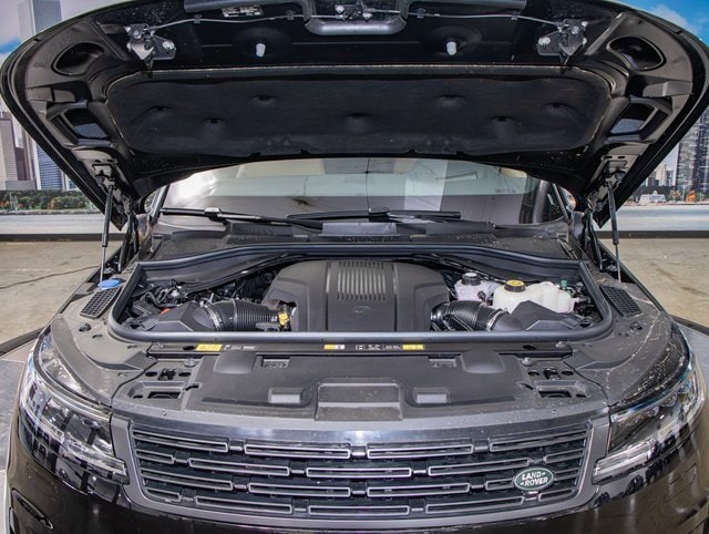 new 2025 Land Rover Range Rover Sport car, priced at $132,490