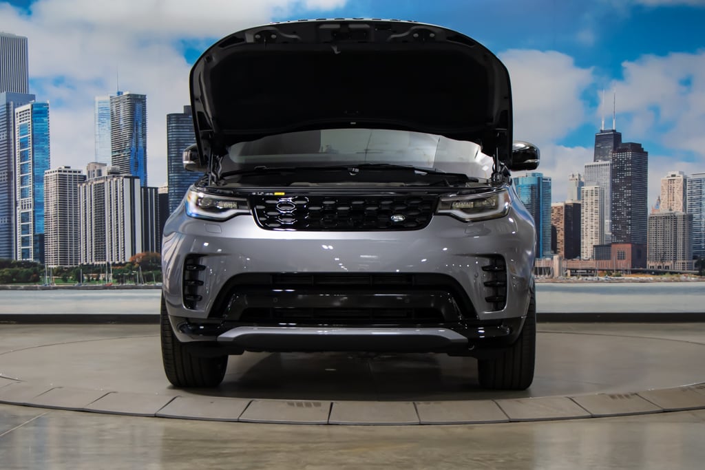 new 2024 Land Rover Discovery car, priced at $70,928