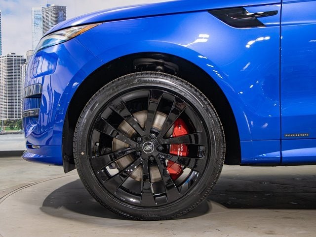 new 2025 Land Rover Range Rover Sport car, priced at $137,300