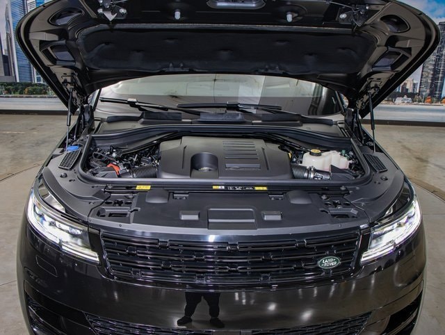 new 2025 Land Rover Range Rover Sport car, priced at $102,590