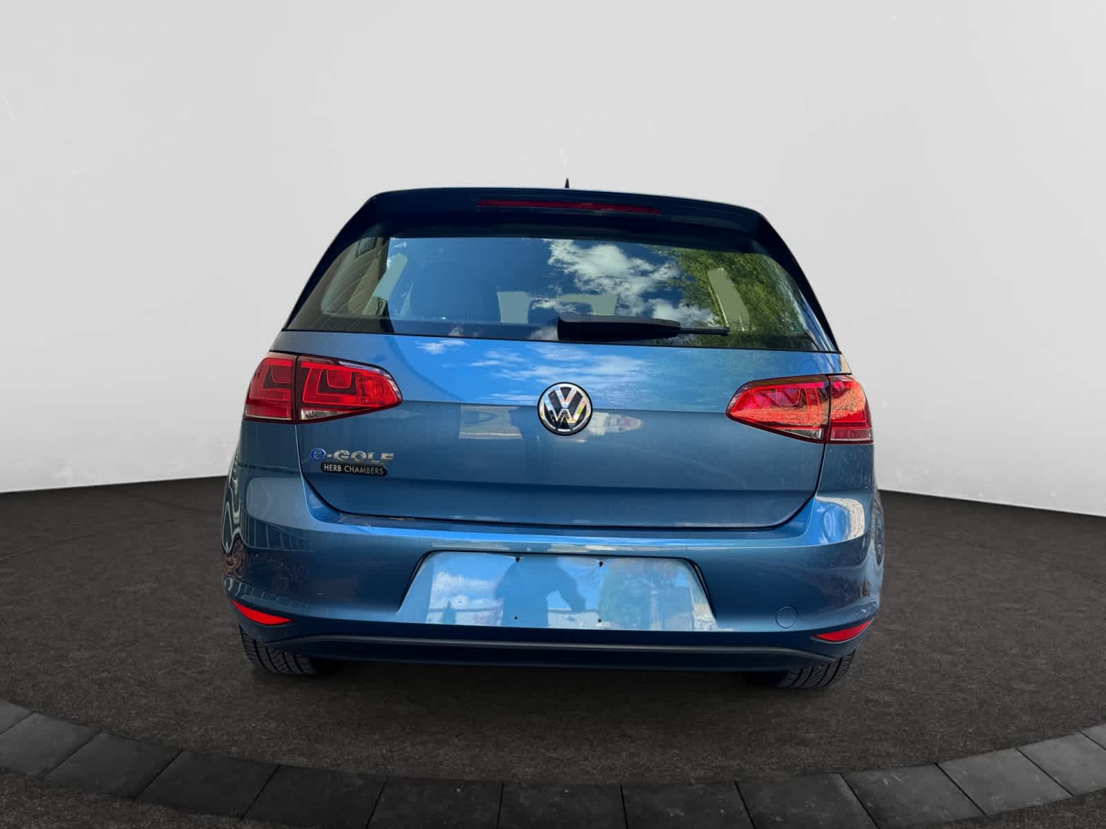 used 2016 Volkswagen e-Golf car, priced at $11,798