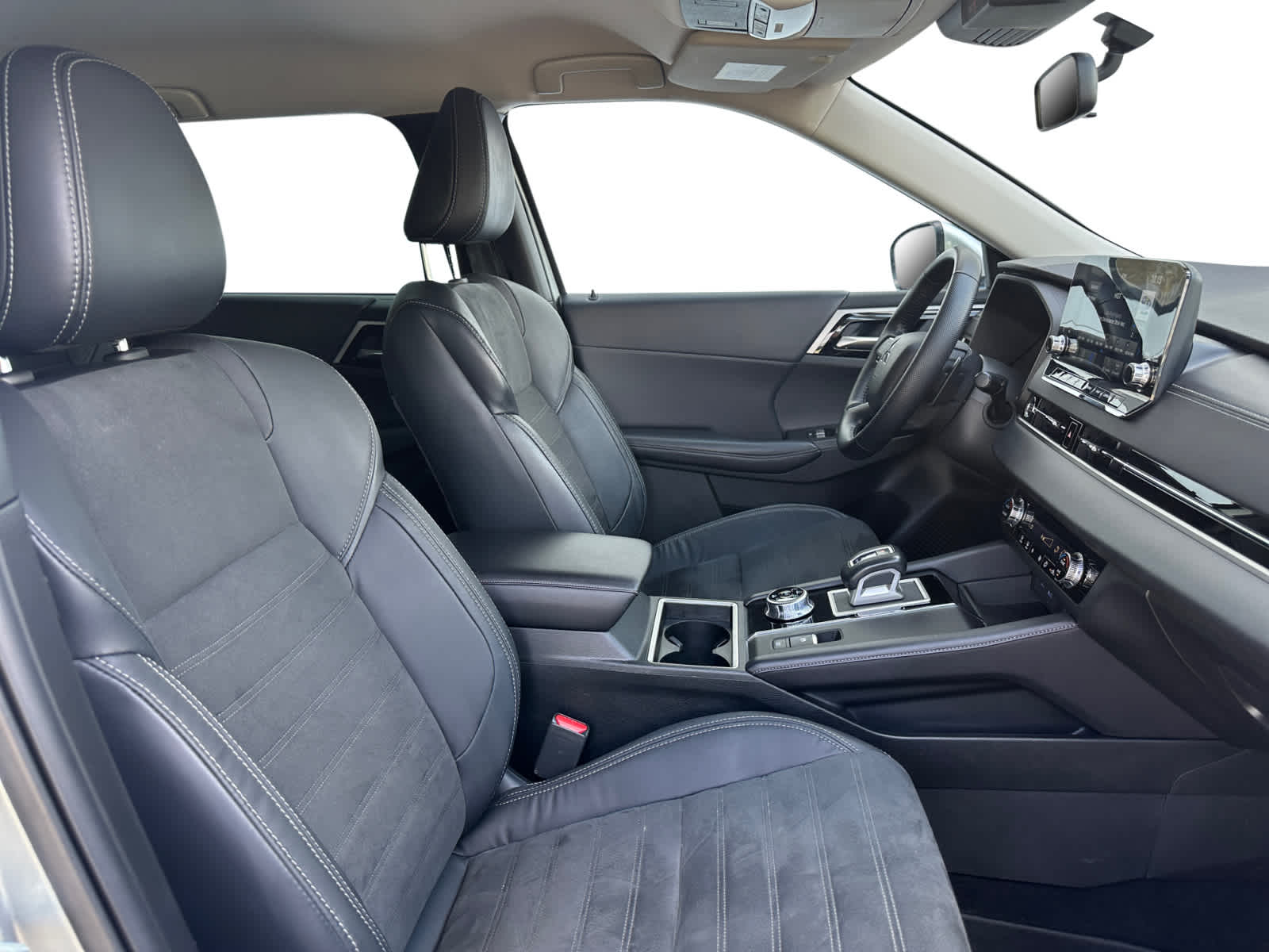 used 2022 Mitsubishi Outlander car, priced at $25,598