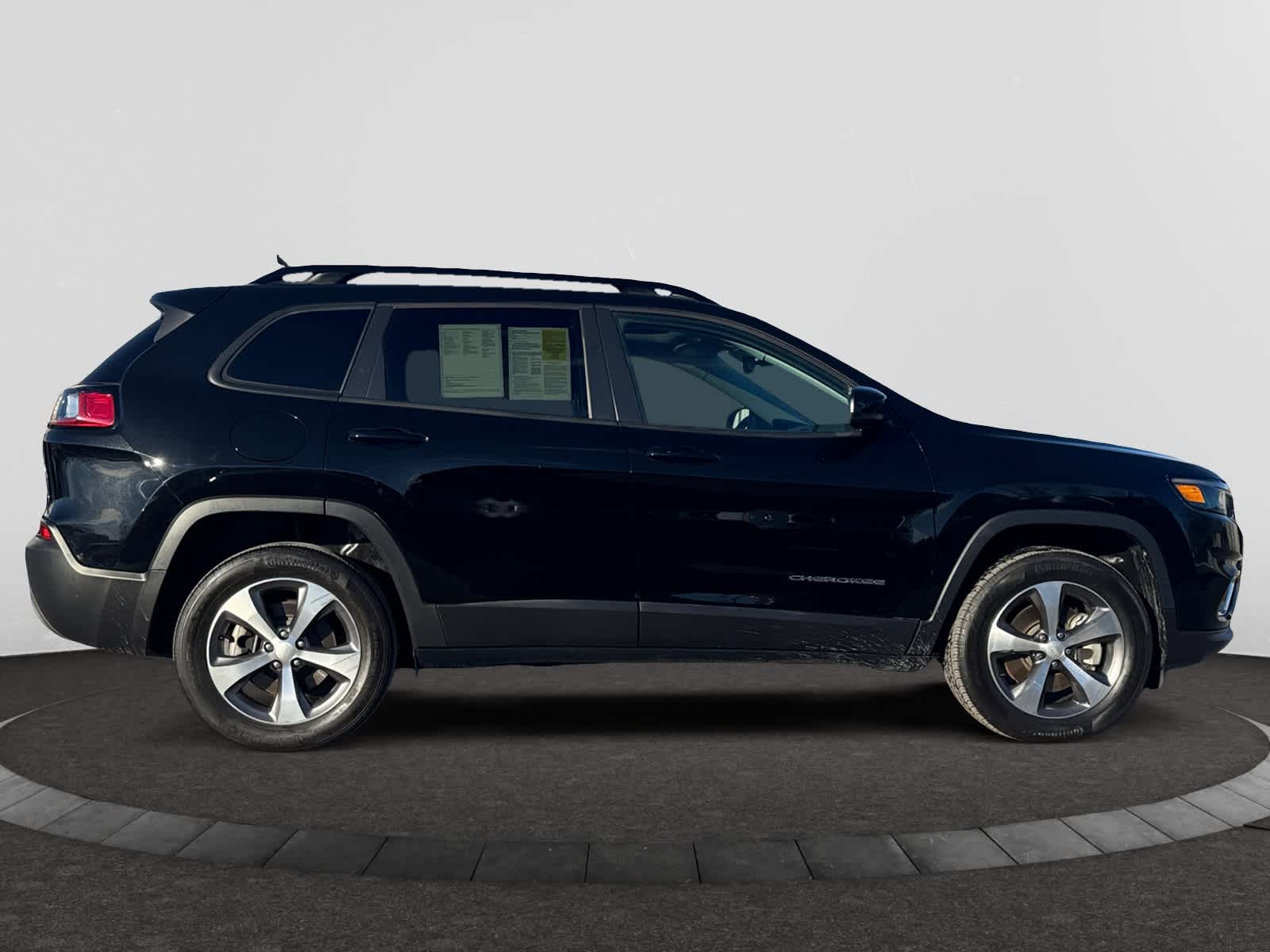 used 2022 Jeep Cherokee car, priced at $25,998