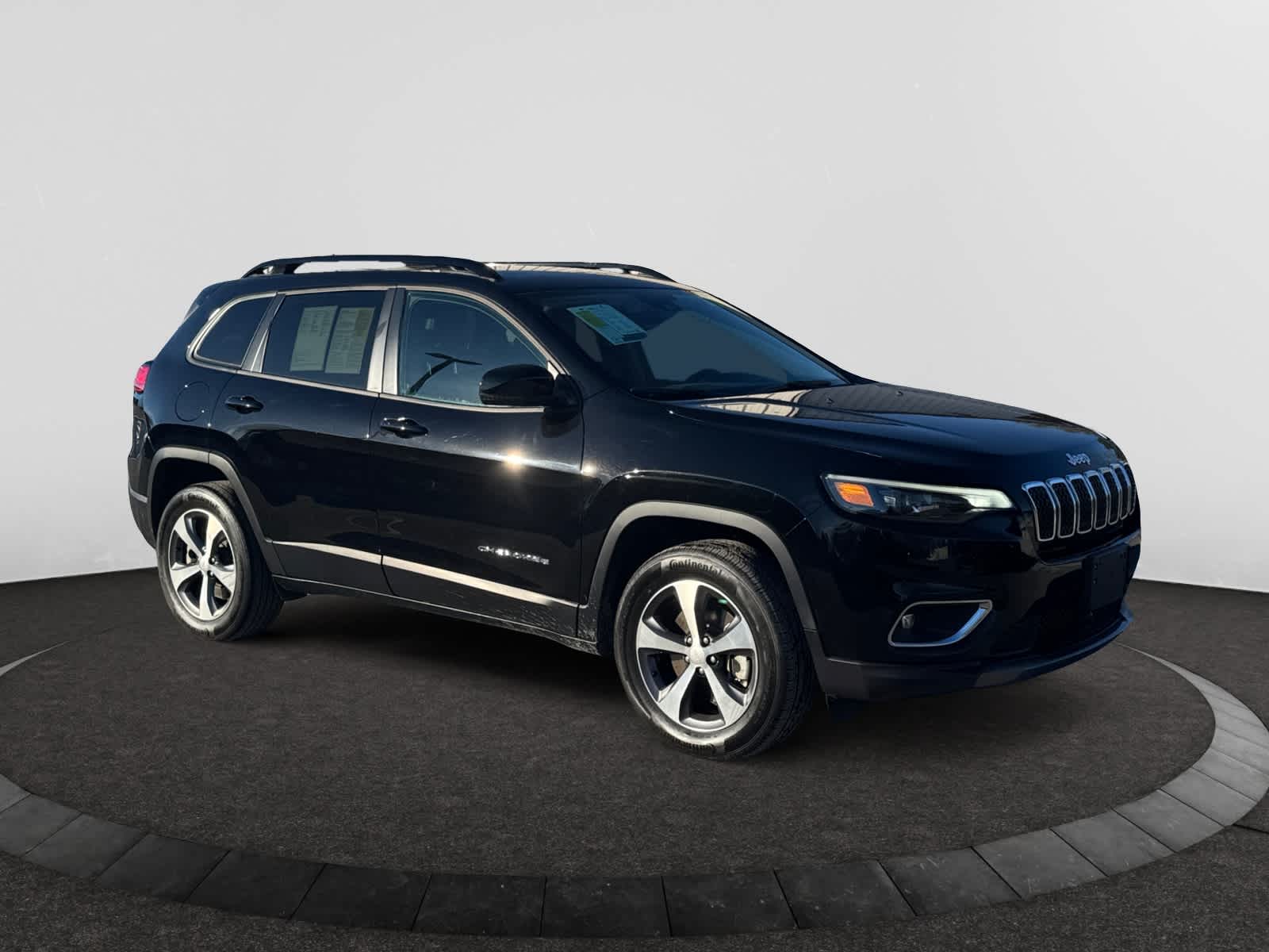 used 2022 Jeep Cherokee car, priced at $25,998