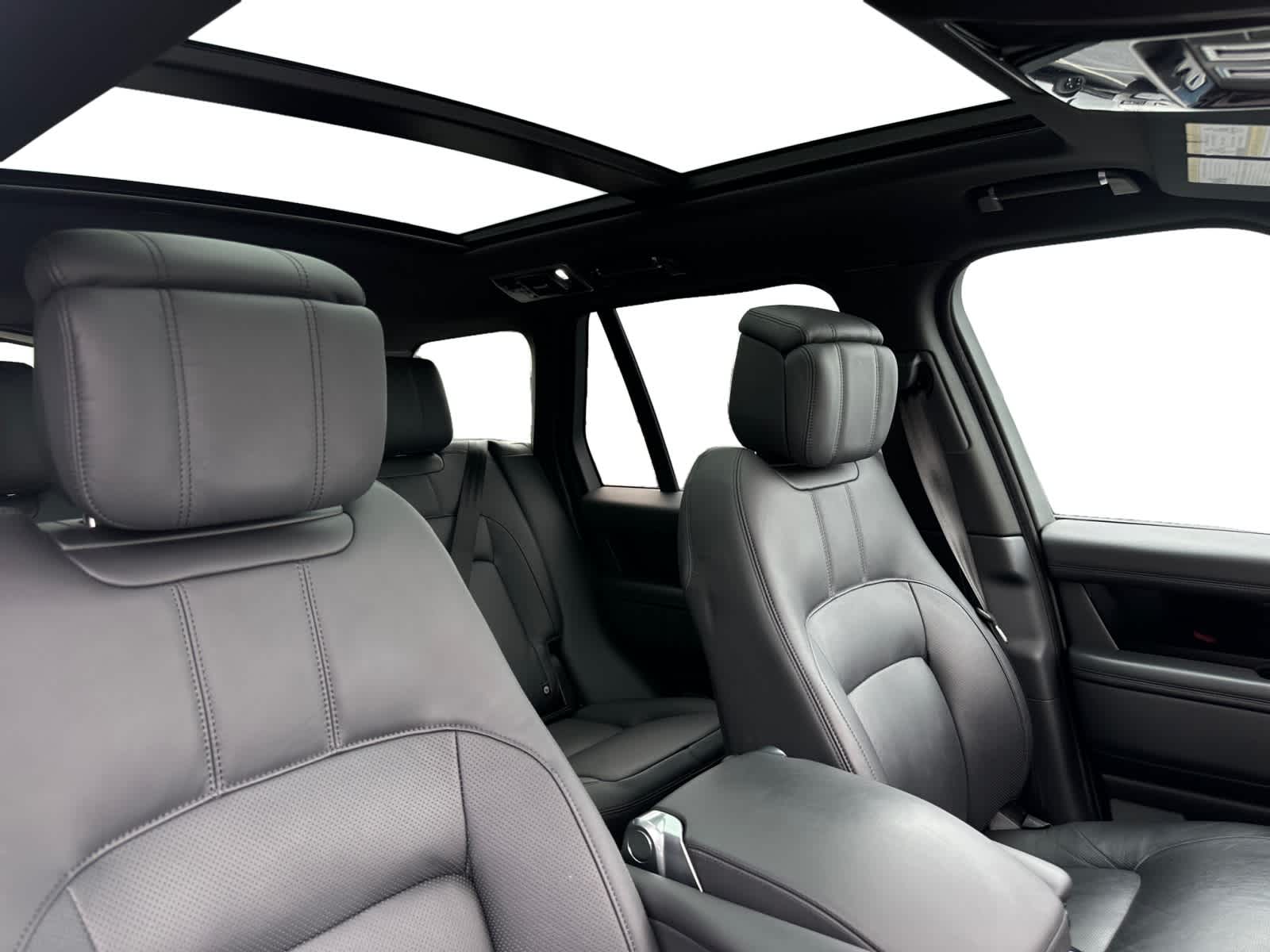 used 2022 Land Rover Range Rover car, priced at $62,798