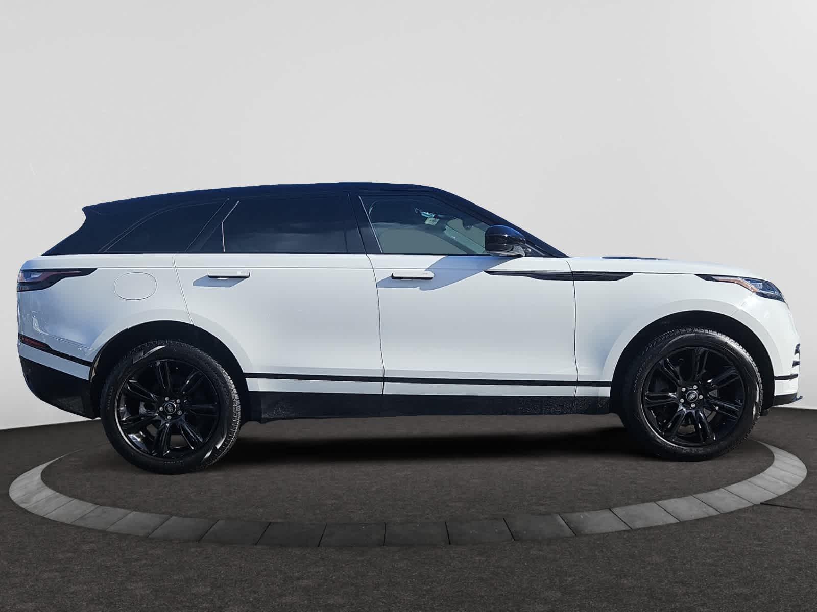 used 2022 Land Rover Range Rover Velar car, priced at $44,698