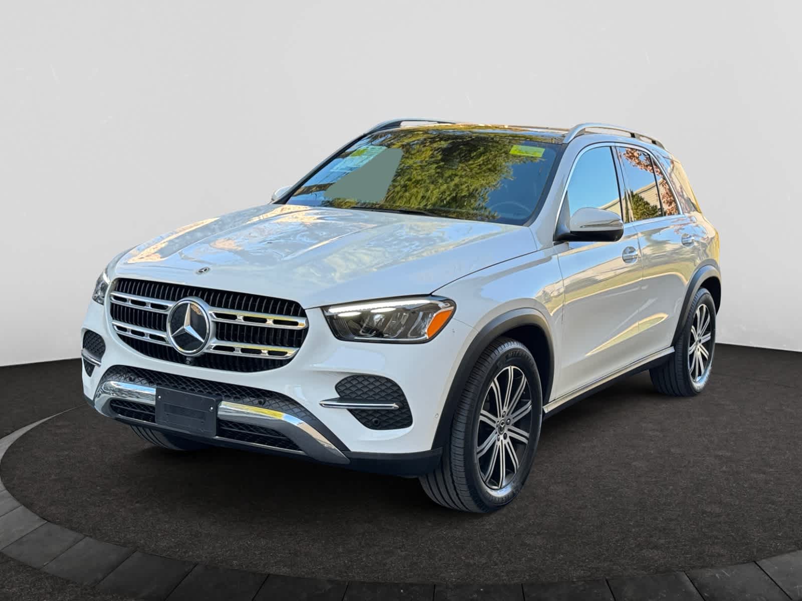 used 2024 Mercedes-Benz GLE car, priced at $59,498